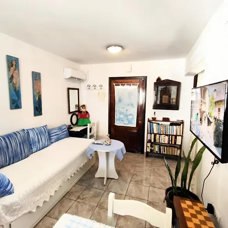 Το Σπίτι Του Παππού Case de vacanță Alónnisos