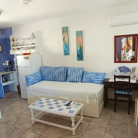 Holiday home το σπίτι του παππού Isomata