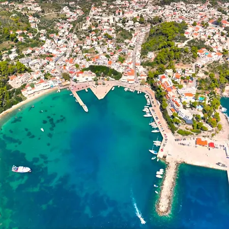 Дом отдыха το σπίτι του παππού Isomata